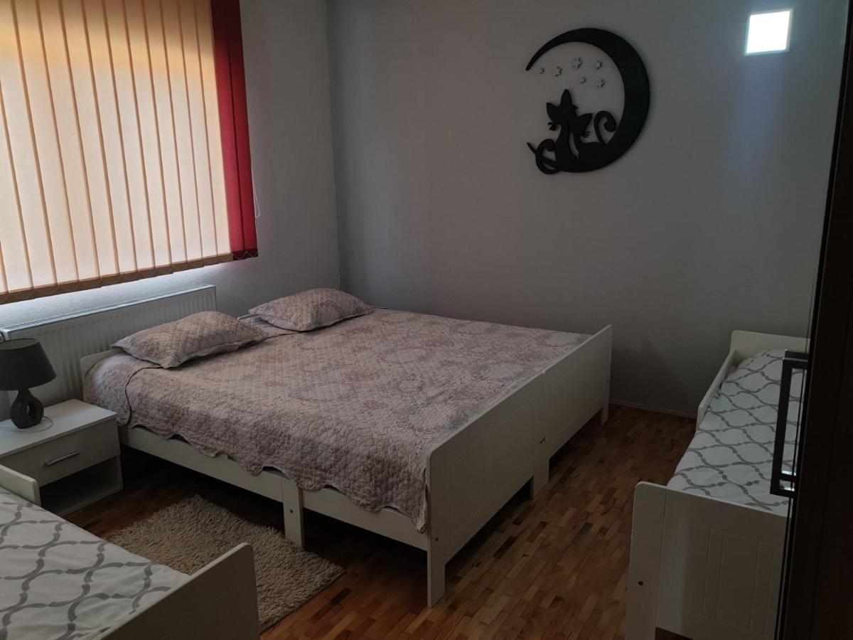 Appartamento Vela-Edo Zavidovici Esterno foto